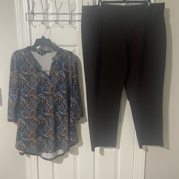 Black Women's Pants and matching paisley 2x top - Picture 1 of 1